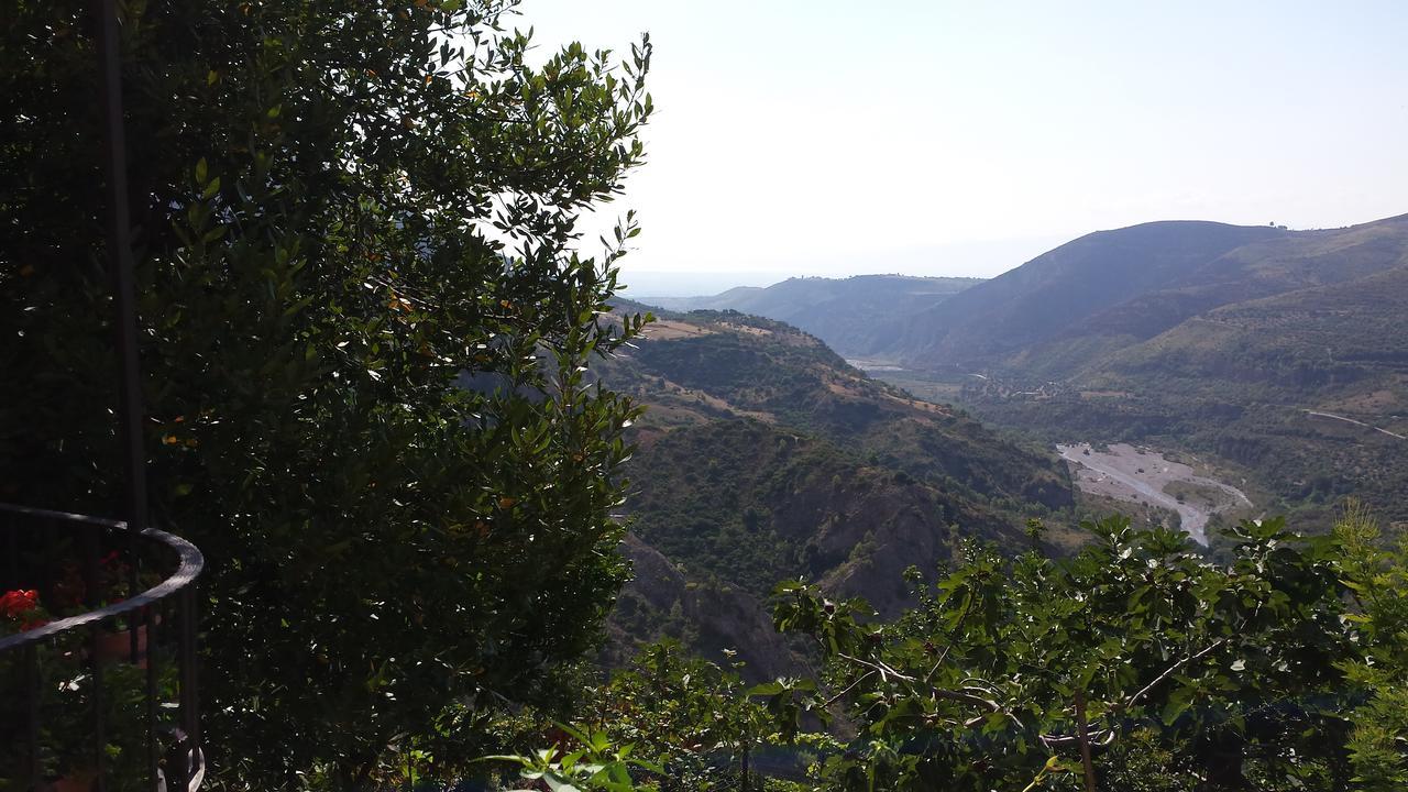 B&B Lo Sparviero Civita Room photo