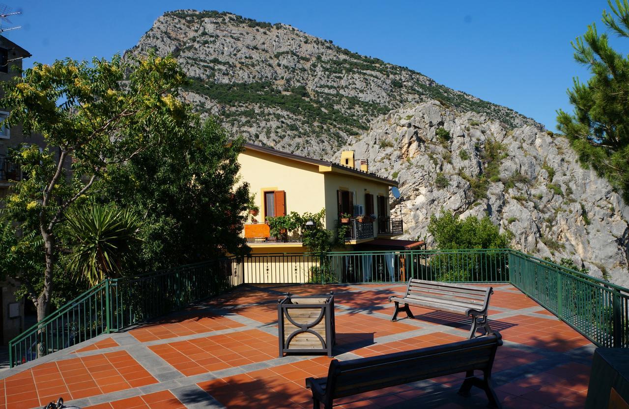 B&B Lo Sparviero Civita Exterior photo