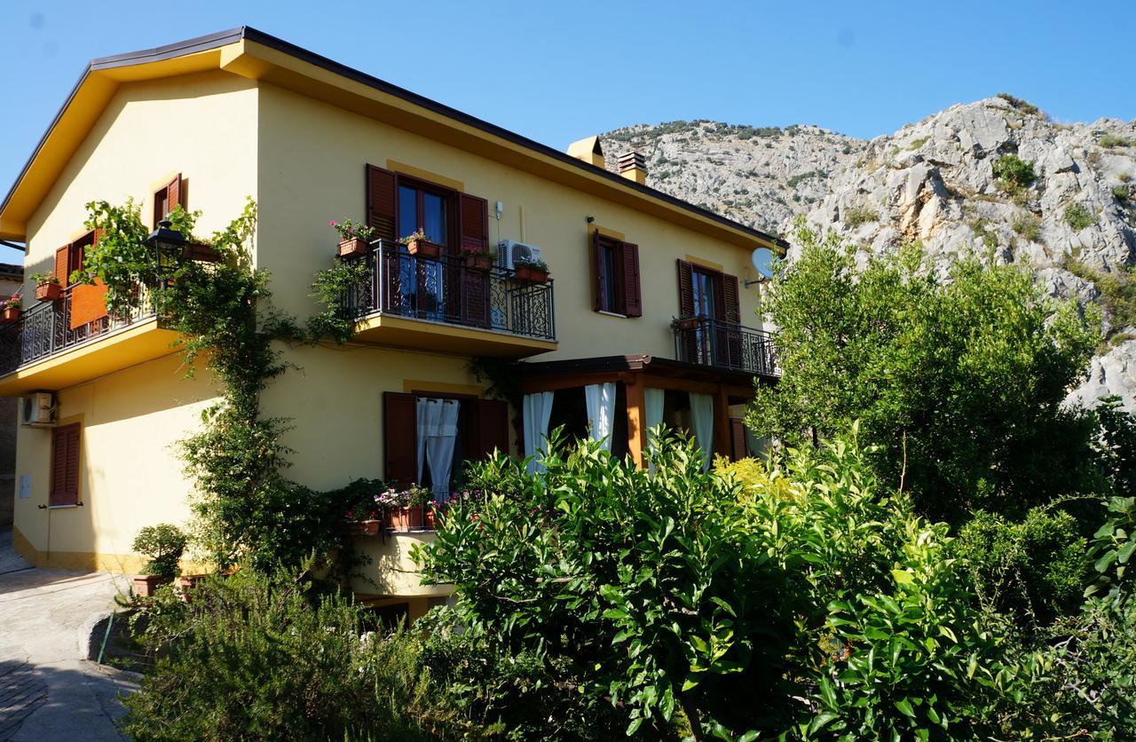 B&B Lo Sparviero Civita Exterior photo