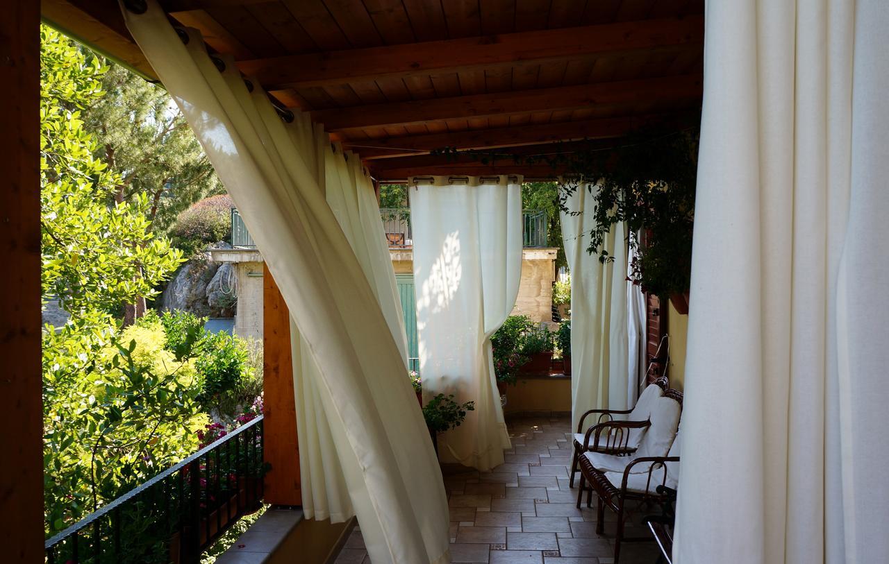 B&B Lo Sparviero Civita Exterior photo
