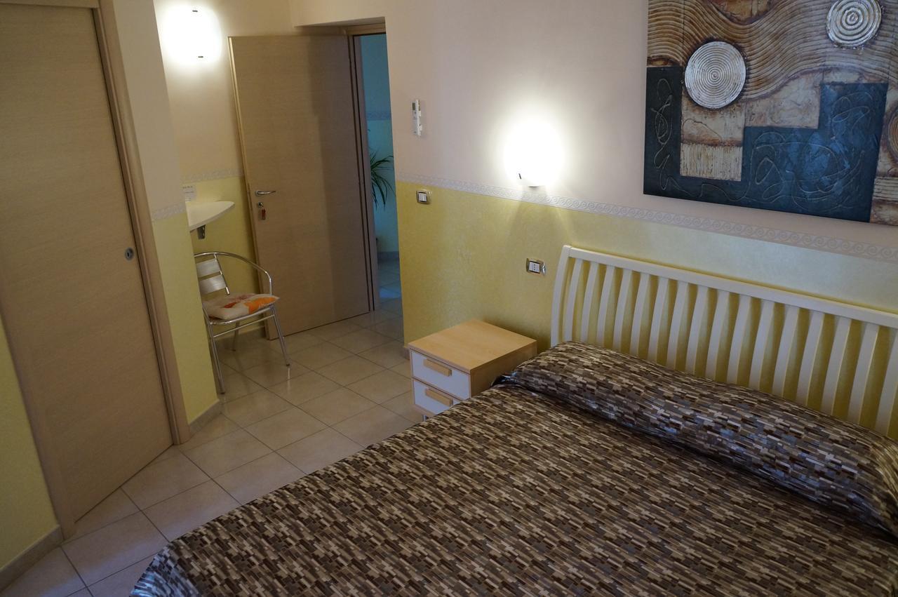 B&B Lo Sparviero Civita Exterior photo